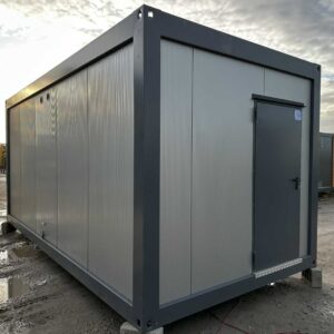 Sanitärcontainer 3x6 - 6 Duschen, 2 Waschbecken, Wassererhitzer 300L