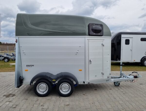 Humbaur Equitos Alu Plus 2000 Anhänger mit Sattelkammer und Seitentüren – Bild 4
