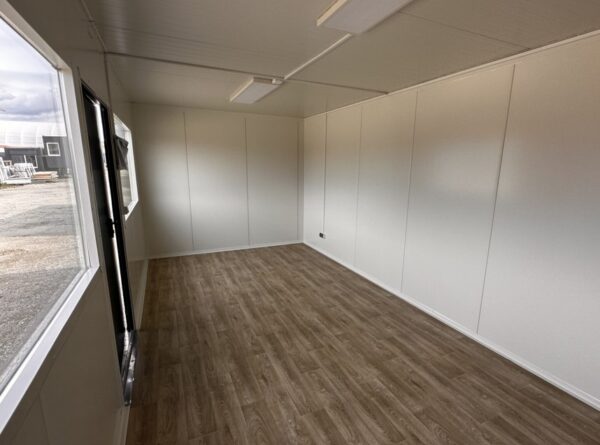 Modularer Bürocontainer / Pavillon 3x6m - Funktional und Ausgestattet – Bild 11