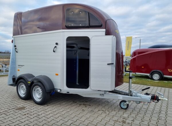 Humbaur Xanthos Aero 2400 Anhänger mit Sattelkammer und Seitentüren – Bild 6