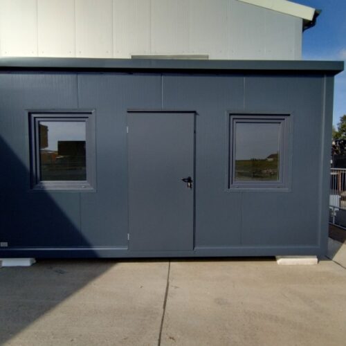 15m² Sozialbüro-Container – Kompakt und funktional