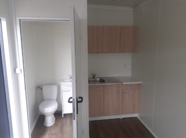 Bürocontainer 15m² mit WC und Kochnische - isoliert und ausgestattet – Bild 6