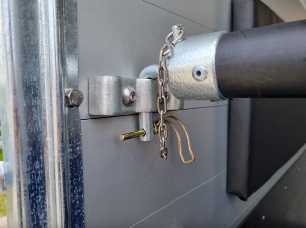 Liberté Gold First ALU Pferdeanhänger + Sattlerei – Bild 9