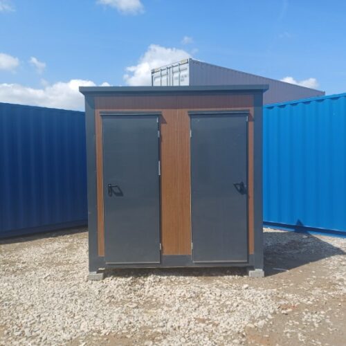 Doppelter Sanitärcontainer – 2 Kabinen, Maße 249 x 175 x 249 cm