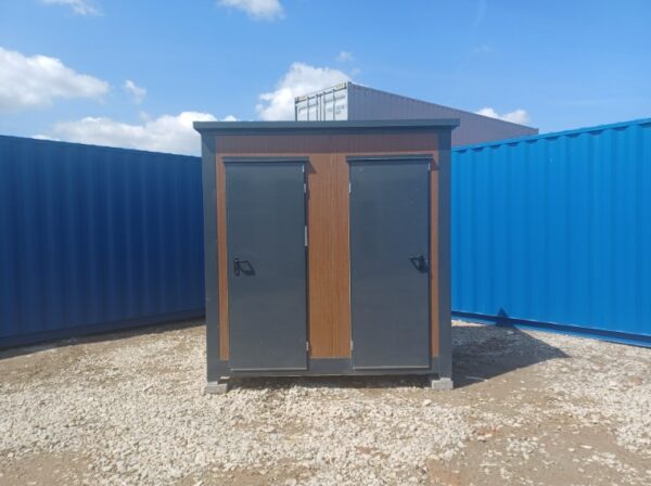Doppelter Sanitärcontainer - 2 Kabinen, Maße 249 x 175 x 249 cm