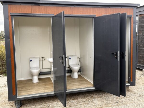Modularer Sanitärcontainer 3 Kabinen - WC und komplette Ausstattung – Bild 8