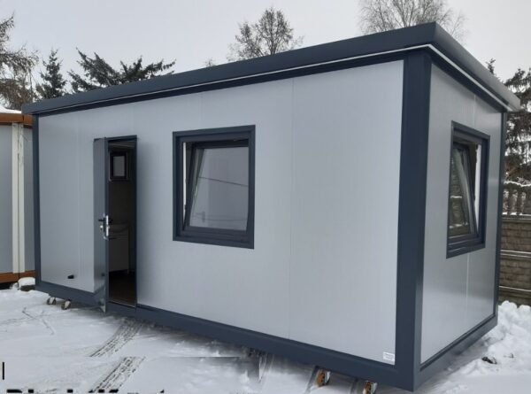 18m² Bürocontainer mit Toilette - Komfort und optimale Isolierung