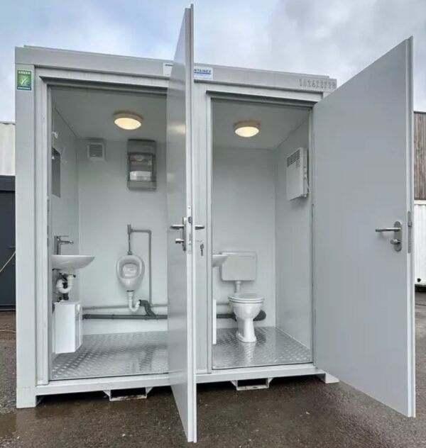 Doppel-Sanitärcontainer 2,4 x 1,5 m – WC + Urinal getrennt – Bild 5