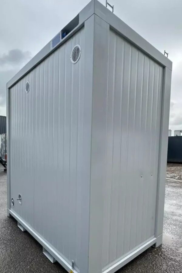 Doppel-Sanitärcontainer 2,4 x 1,5 m – WC + Urinal getrennt – Bild 9