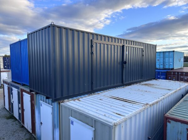 30 Fuß High Cube Seecontainer mit aufklappbarer Seitentür