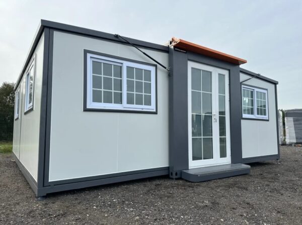 Mobiles Tiny House mit zwei Schlafzimmern und Küche - Modell Stahlworks Deluxe – Bild 4