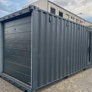 20′ Seecontainer mit Sektionaltor - Ideal für Garage oder Lagerung.